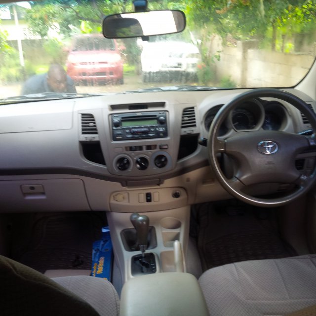http://www.autoadsja.com/vehicleimages/6QBBGAG.jpg