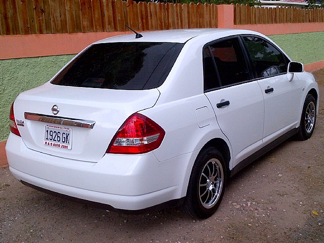 Nissan tiida hatchback jamaica #2