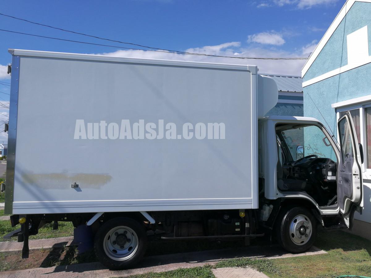 Isuzu smoother f