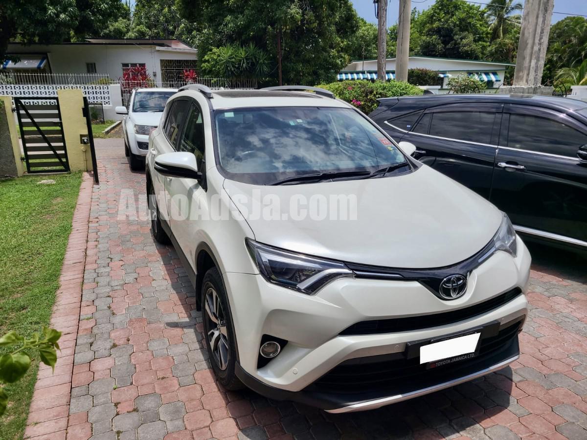 2016 Toyota Rav 4 for sale in Kingston / St. Andrew, Jamaica