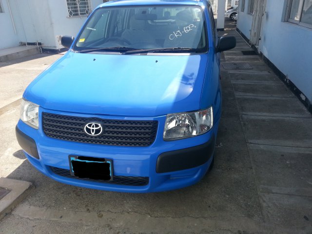 Toyota succeed 2011