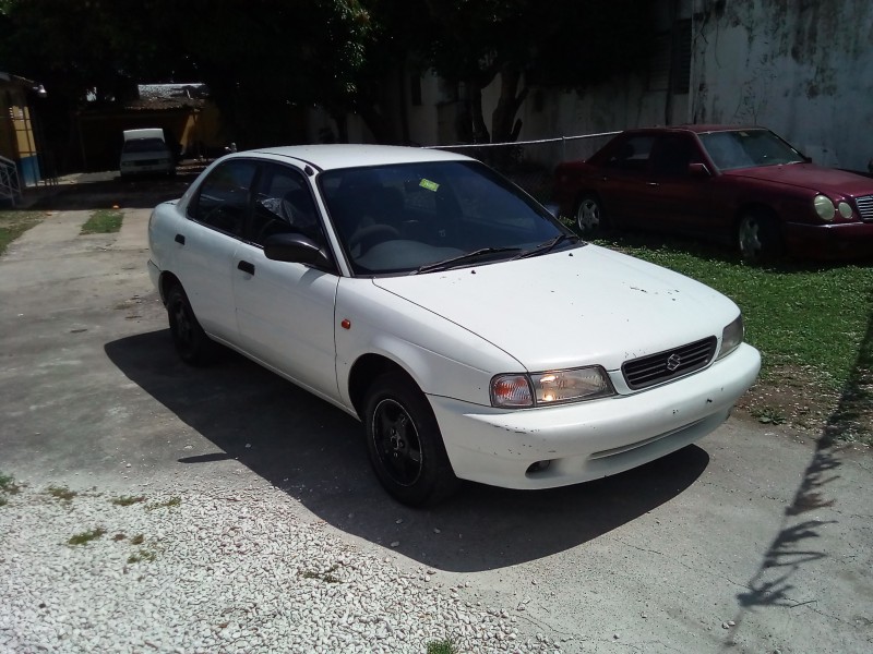 Suzuki baleno 1995