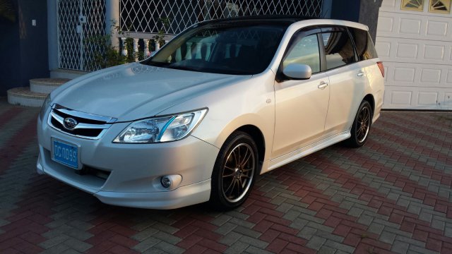 Subaru exiga 2009