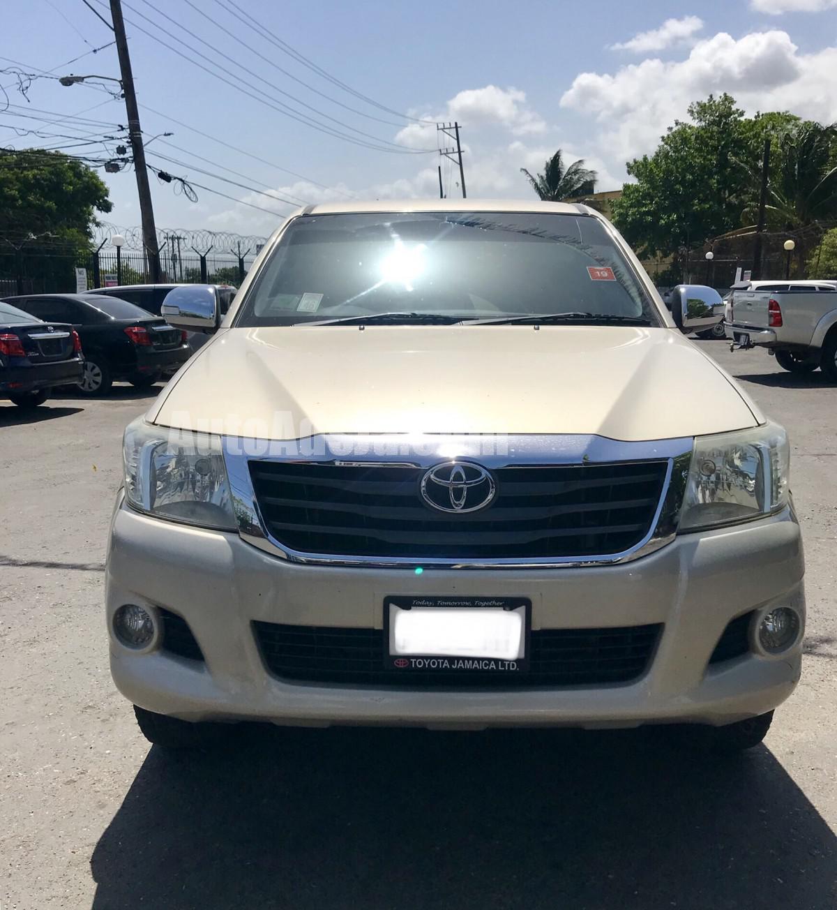 2014 Toyota Hilux for sale in Kingston / St. Andrew, Jamaica