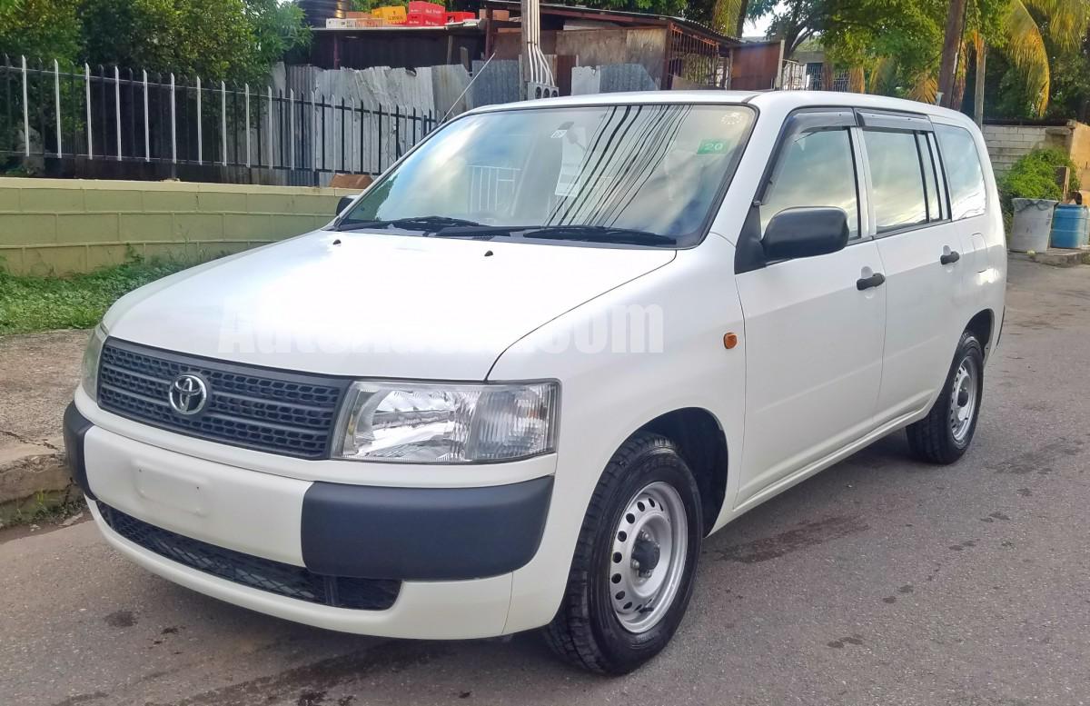 Toyota probox 2013