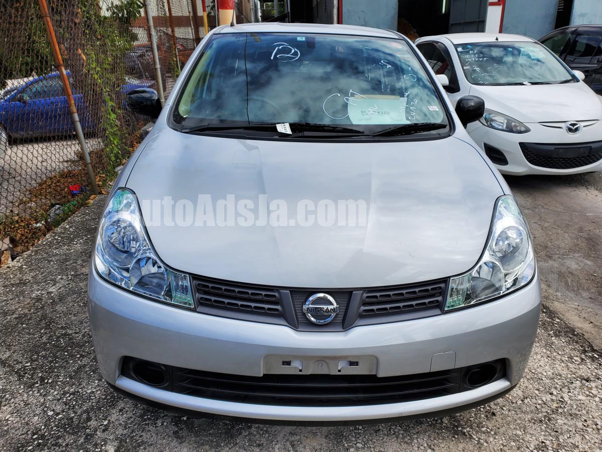 Nissan wingroad 2015
