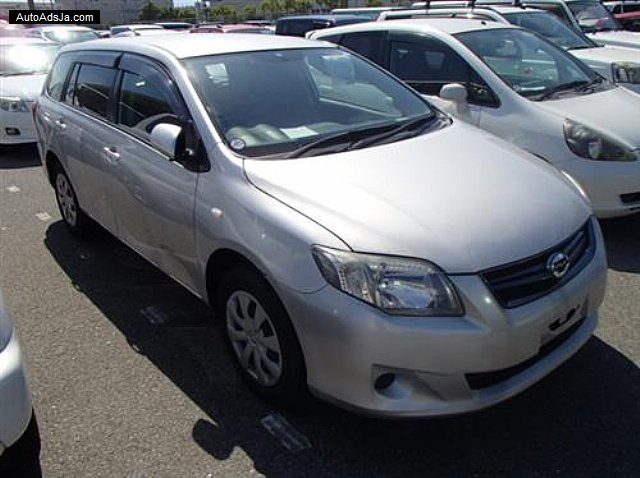 Toyota Corolla Fielder 2010 универсал