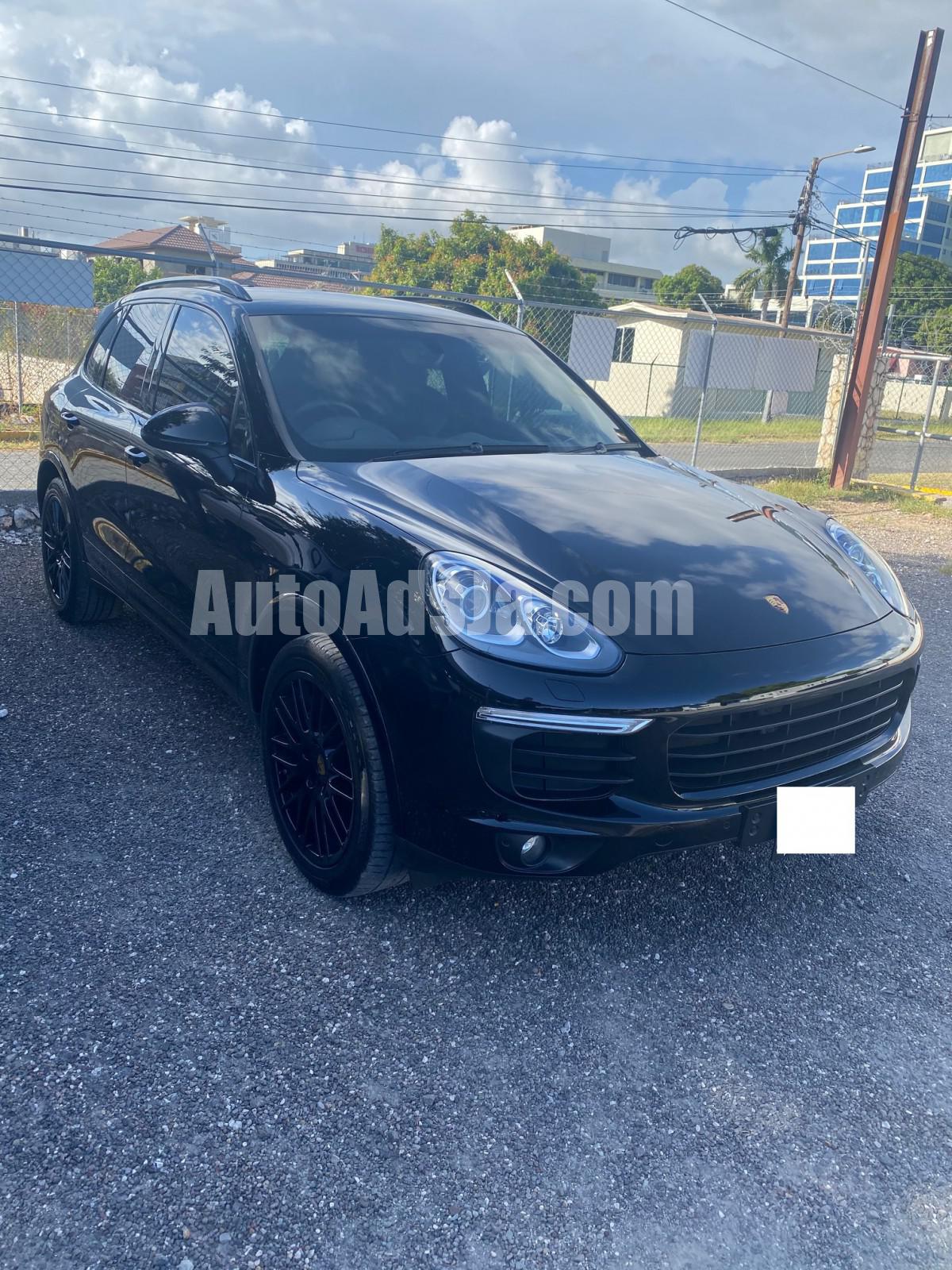 2017 Porsche CAYENNE PLATINUM for sale in Kingston / St. Andrew