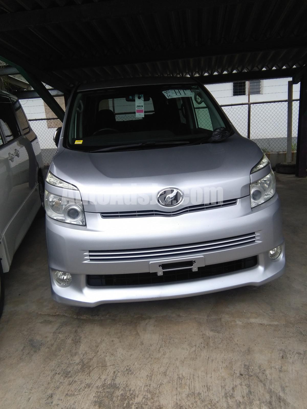 2009 Toyota Voxy for sale in Westmoreland, Jamaica