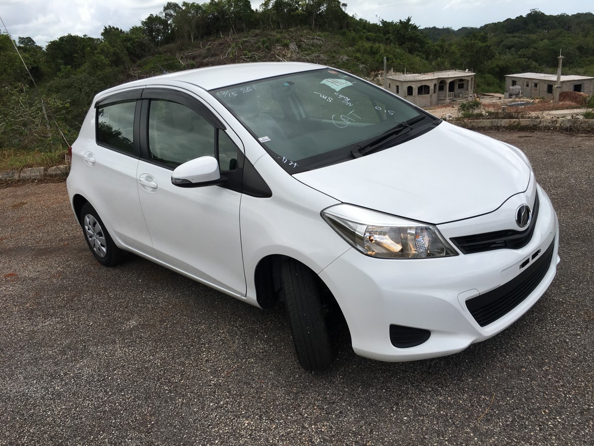 Тойота vitz 2013