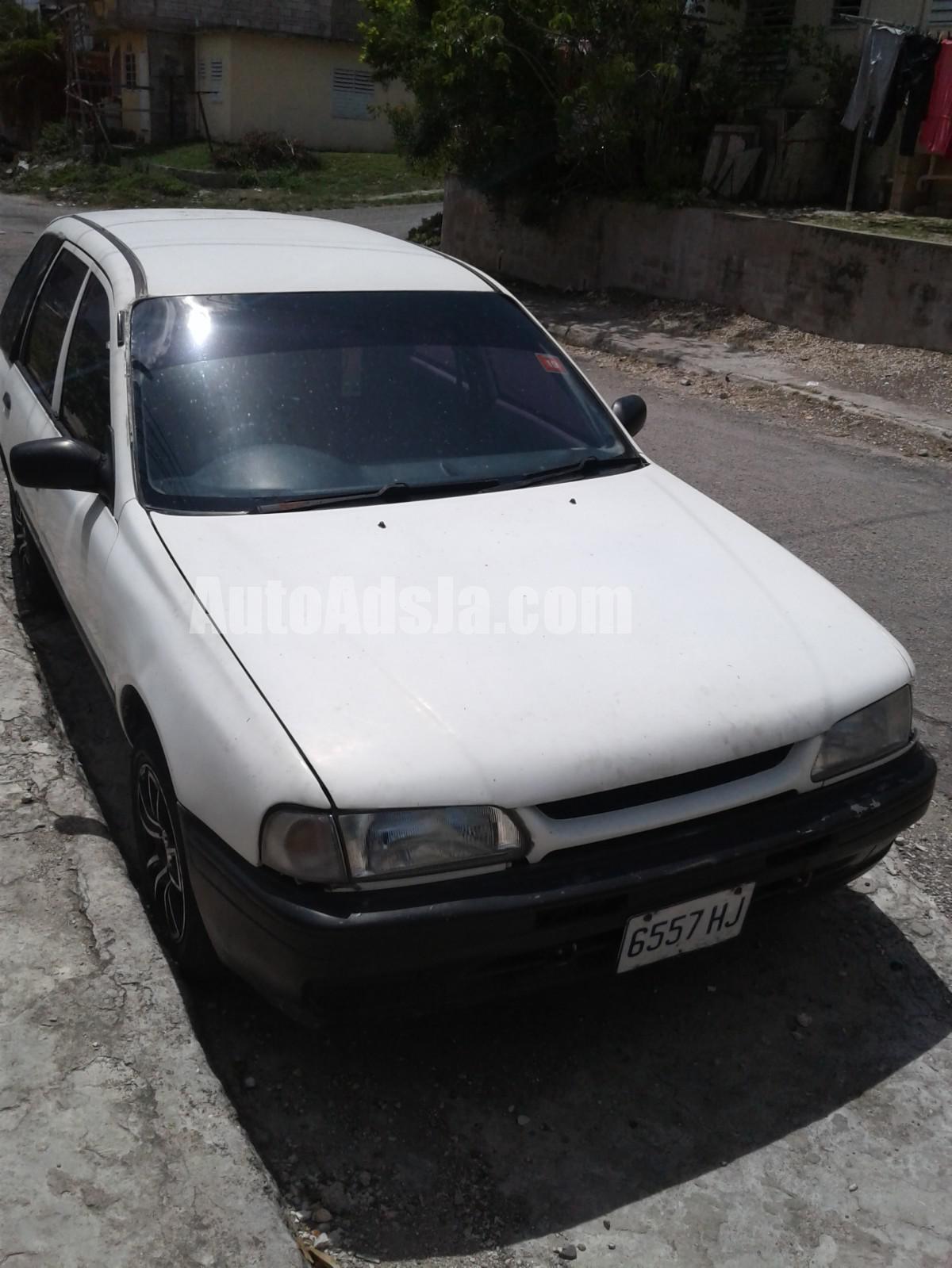 Nissan wingroad 1998