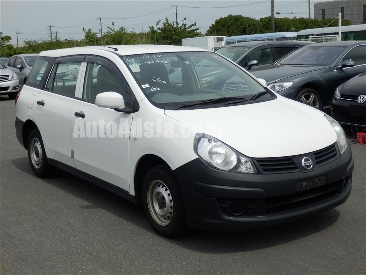 Nissan ad wagon
