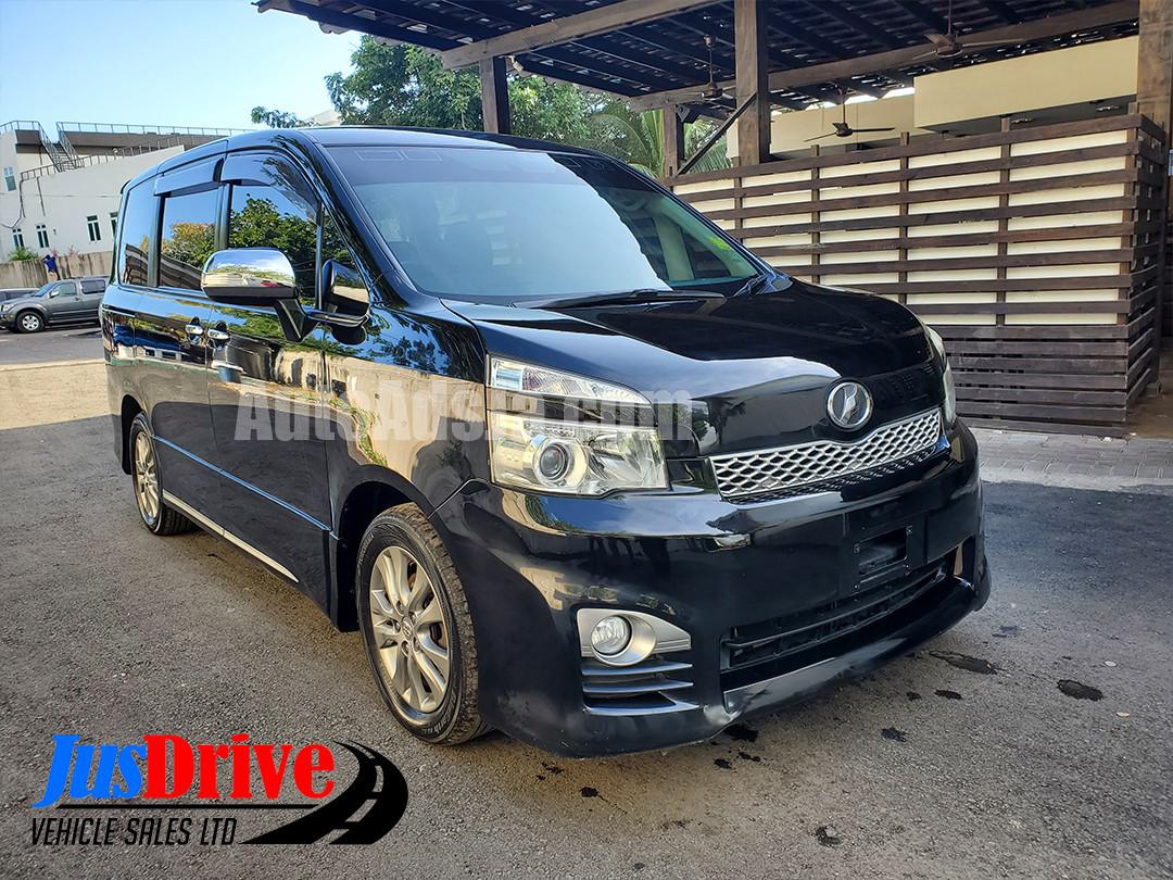 2012 Toyota VOXY for sale in Kingston / St. Andrew, Jamaica
