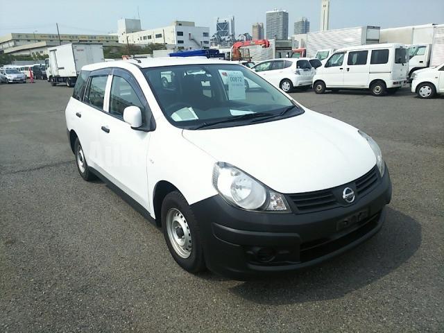 Nissan ad wagon
