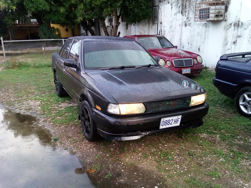 Nissan sunny b13