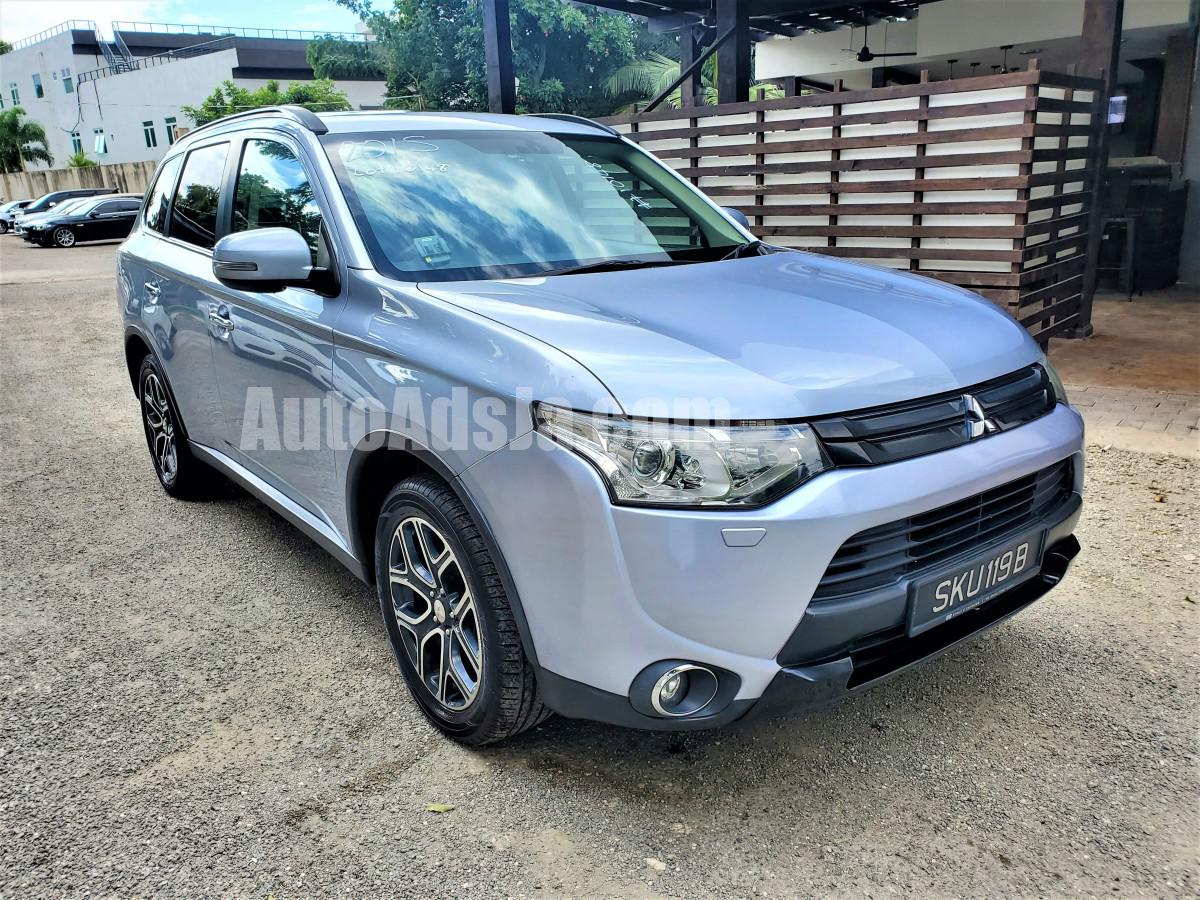 2015 Mitsubishi Outlander for sale in Kingston / St. Andrew, Jamaica