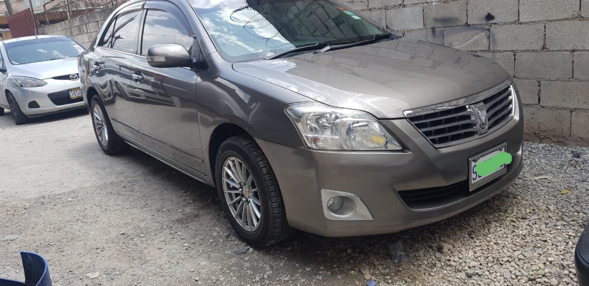 2011 toyota premio
