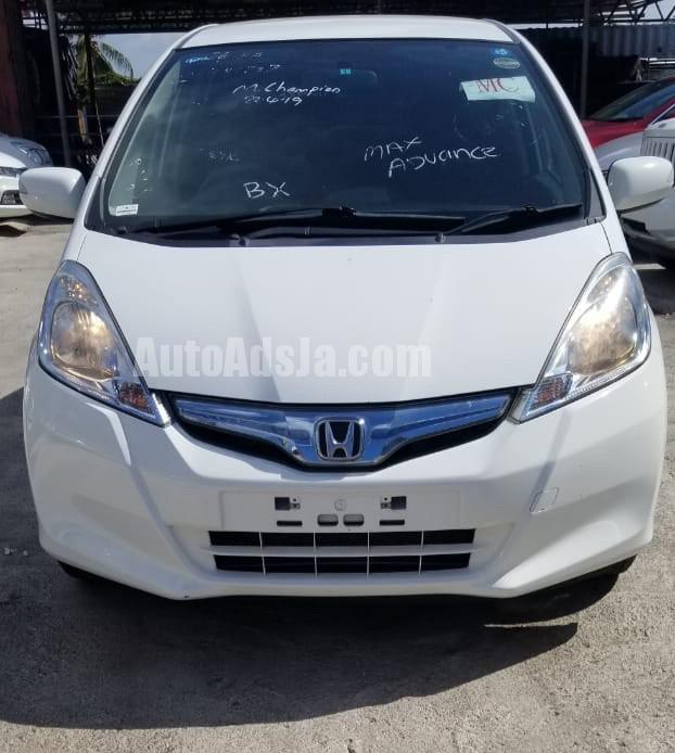 14 Honda Fit Hybrid For Sale In St Catherine Jamaica Autoadsja Com