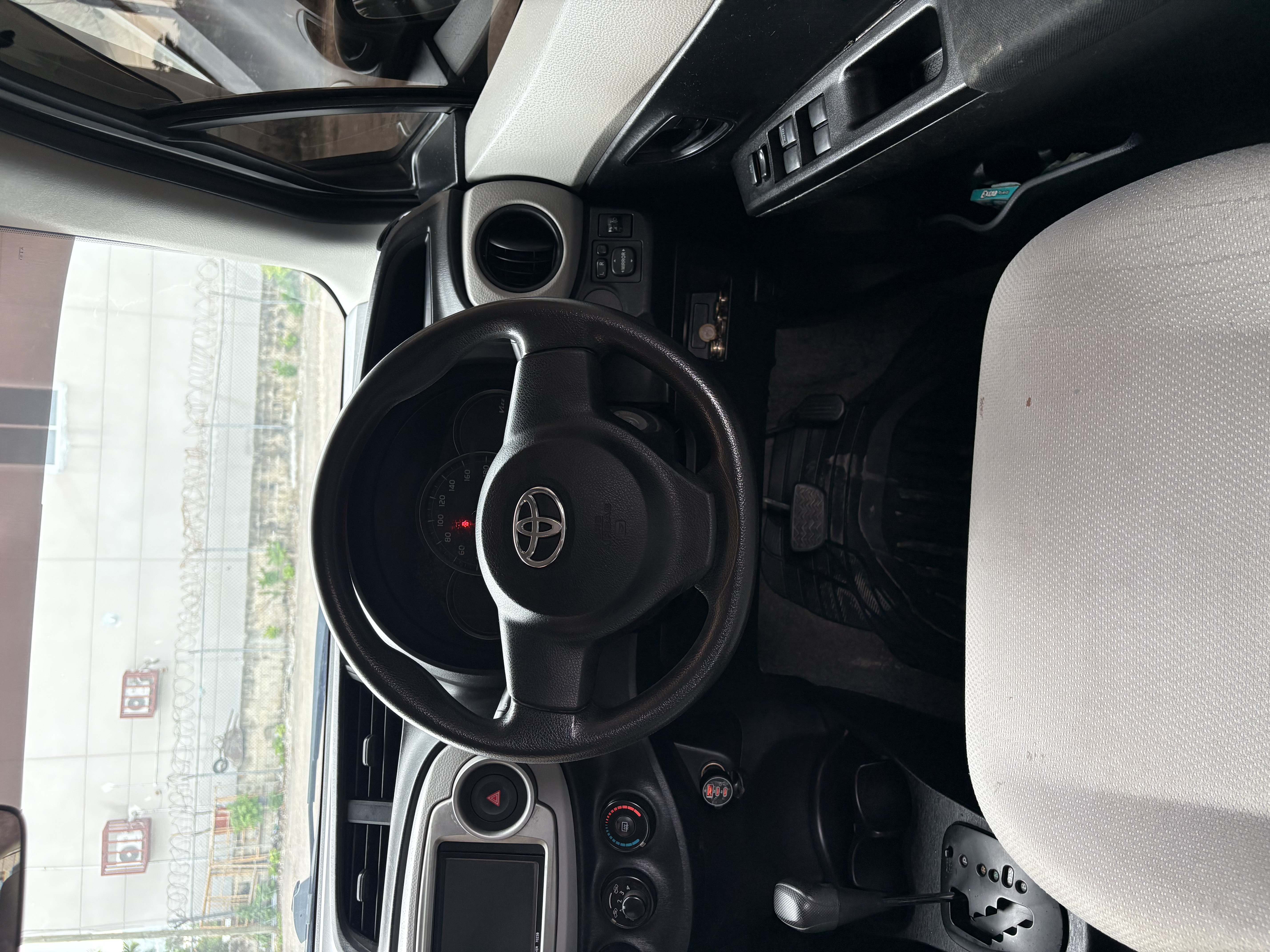 2014 Toyota Vitz