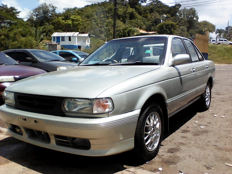 Nissan sunny 1992