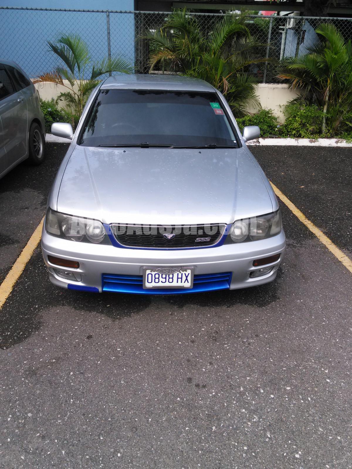 Nissan bluebird 1997