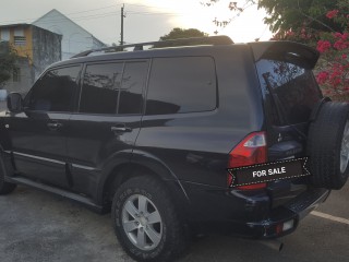 2003 Mitsubishi Pajero