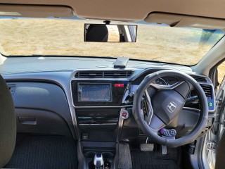 2015 Honda Grace DX Hybrid