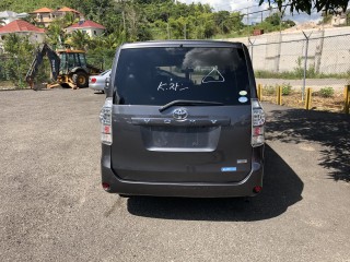 2010 Toyota Voxy for sale in Manchester, Jamaica