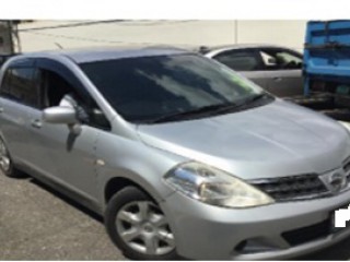 2011 Nissan tiida for sale in Kingston / St. Andrew, Jamaica