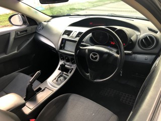 2011 Mazda Axela