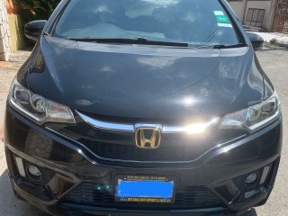 2016 Honda Fit Hybrid for sale in Kingston / St. Andrew, Jamaica