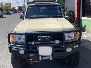 2015 Toyota Land Cruiser