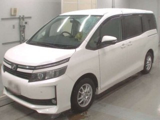 2014 Toyota Voxy