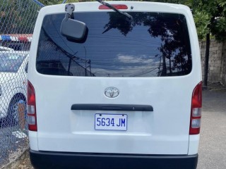 2016 Toyota Hiace