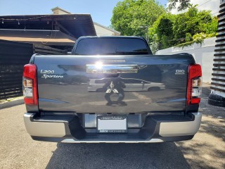 2022 Mitsubishi L200
$6,390,000