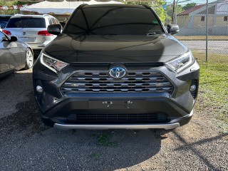 2022 Toyota Rav4 Hybrid 
$6,500,000