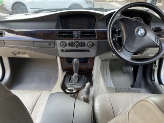 2006 BMW 523i
