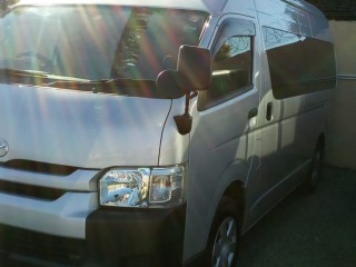 2015 Toyota Hiace       14Seater for sale in Kingston / St. Andrew, Jamaica