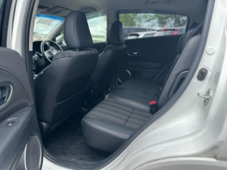 2016 Honda Vezel
$2,999,999