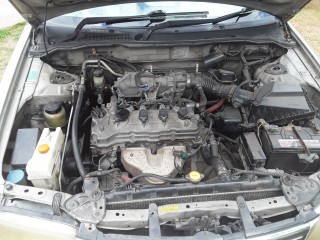 2004 Nissan Sunny