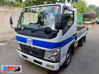 2011 Mitsubishi CANTER