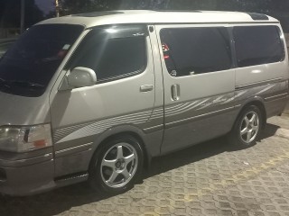 2002 Toyota Hiace Super Custom