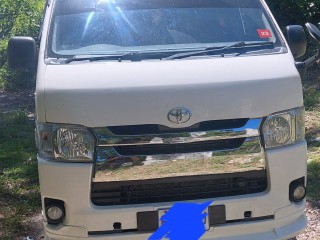 2011 Toyota Hiace