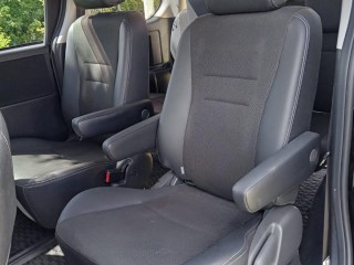 2013 Toyota Voxy for sale in Kingston / St. Andrew, Jamaica