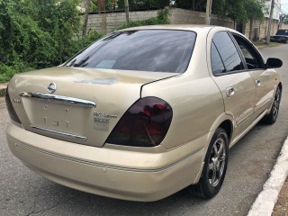 2004 Nissan sunny