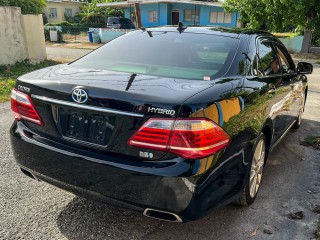 2012 Toyota Crown