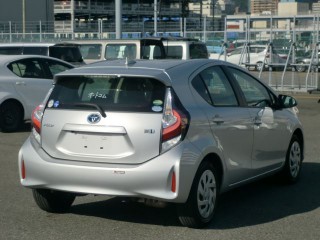 2017 Toyota Aqua Hybrid