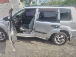 2007 Nissan Xtrail 
$600,000