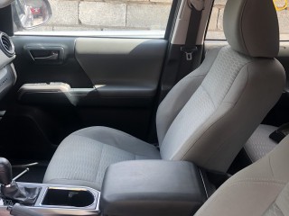 2016 Toyota Tacoma for sale in Kingston / St. Andrew, Jamaica