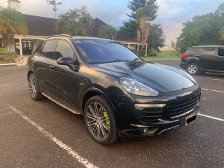 2018 Porsche Cayenne S